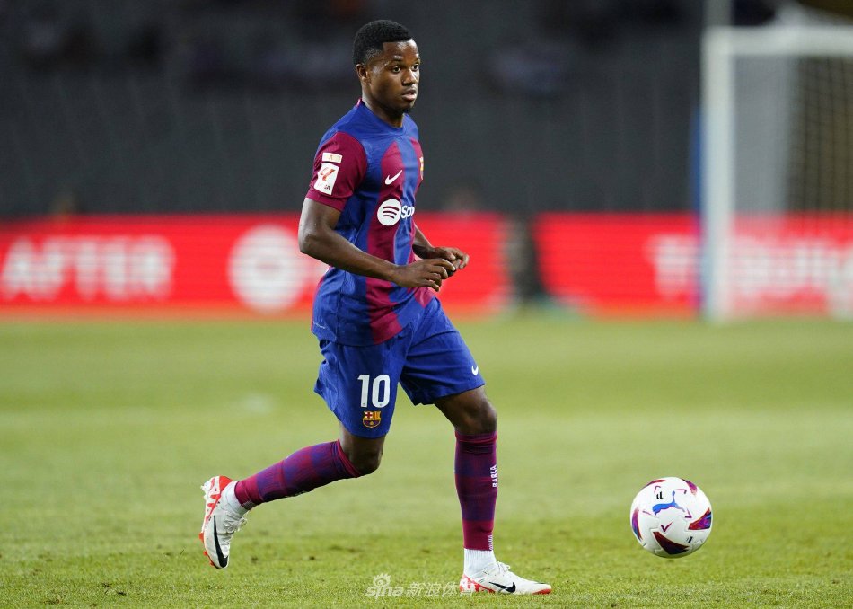 现了细腻的 现了细腻的